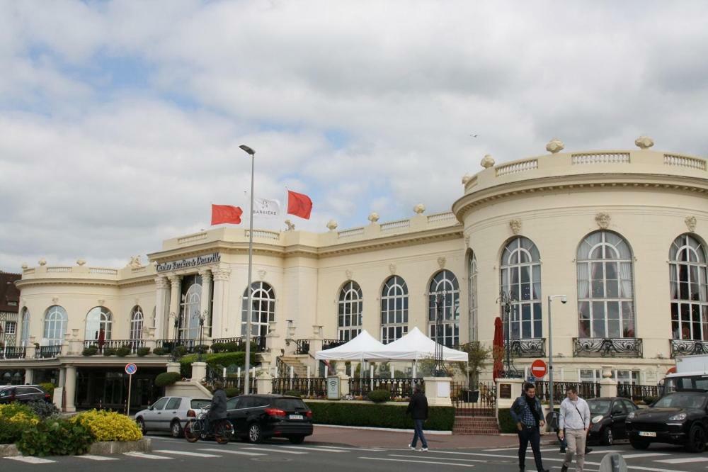 Appartements A Deauville Dans Triangle D'Or ภายนอก รูปภาพ